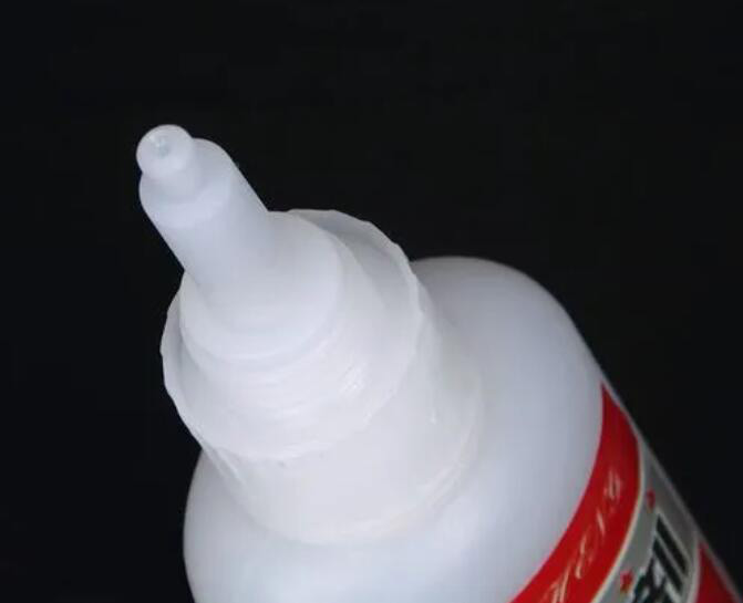 （圖：油性膠展示圖）